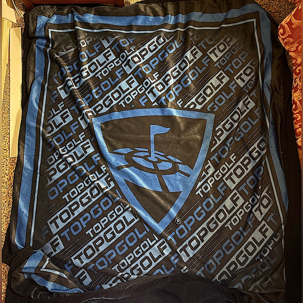 Top Golf Vintage Fleece-Backed Logo 50” x 60” Blanket